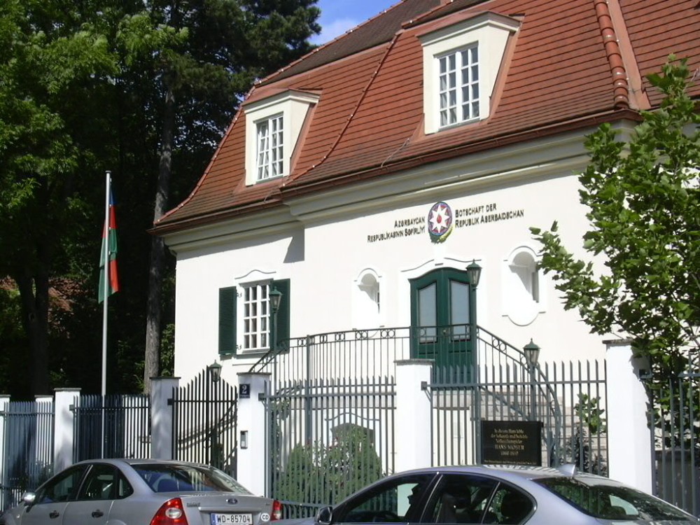 Herkunft, Schule, Ausbildung, Schauspielunterricht, Heirat, Vater einer Tochter, 1. Weltkrieg